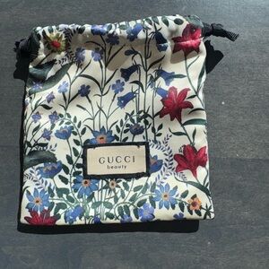 Gucci Beauty Floral Pouch